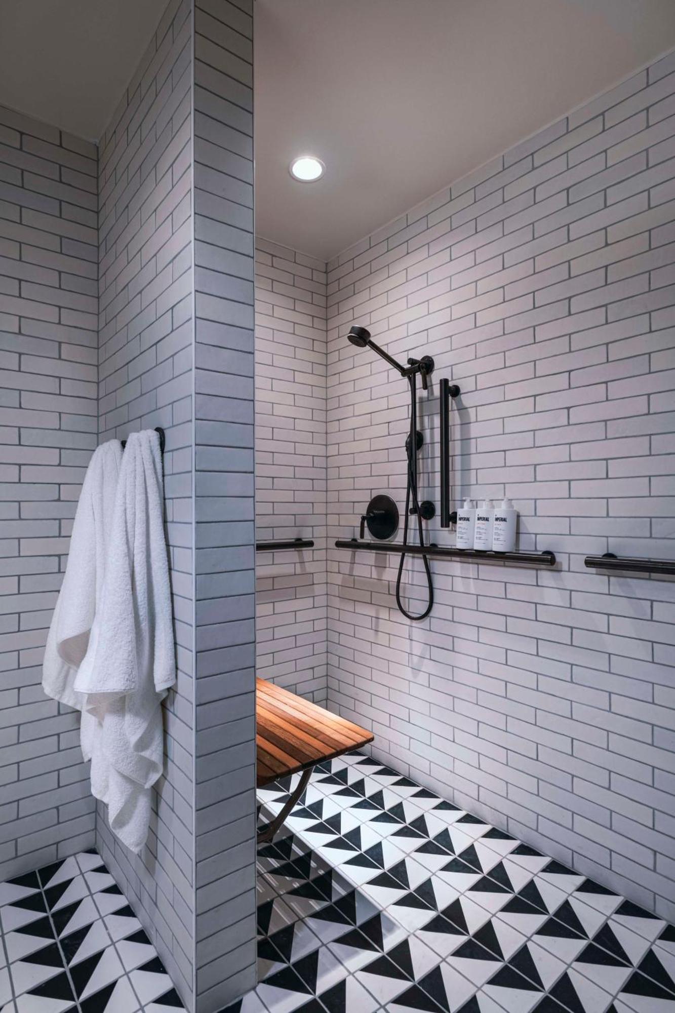 Hotel Tommie Austin, Jdv By Hyatt Extérieur photo